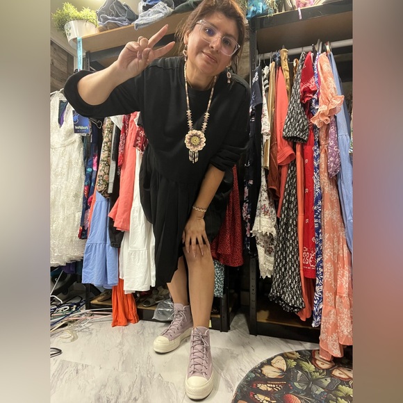 Meet your Posher 🅼🅾︎🅽🅸 😘 - Picture 3 of 16